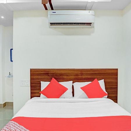 Super Hotel O Ramya Inn Warangal Exterior photo