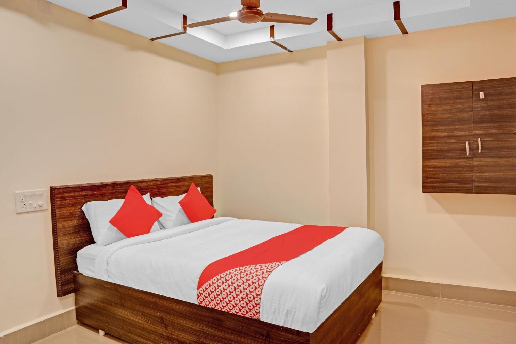 Super Hotel O Ramya Inn Warangal Exterior photo