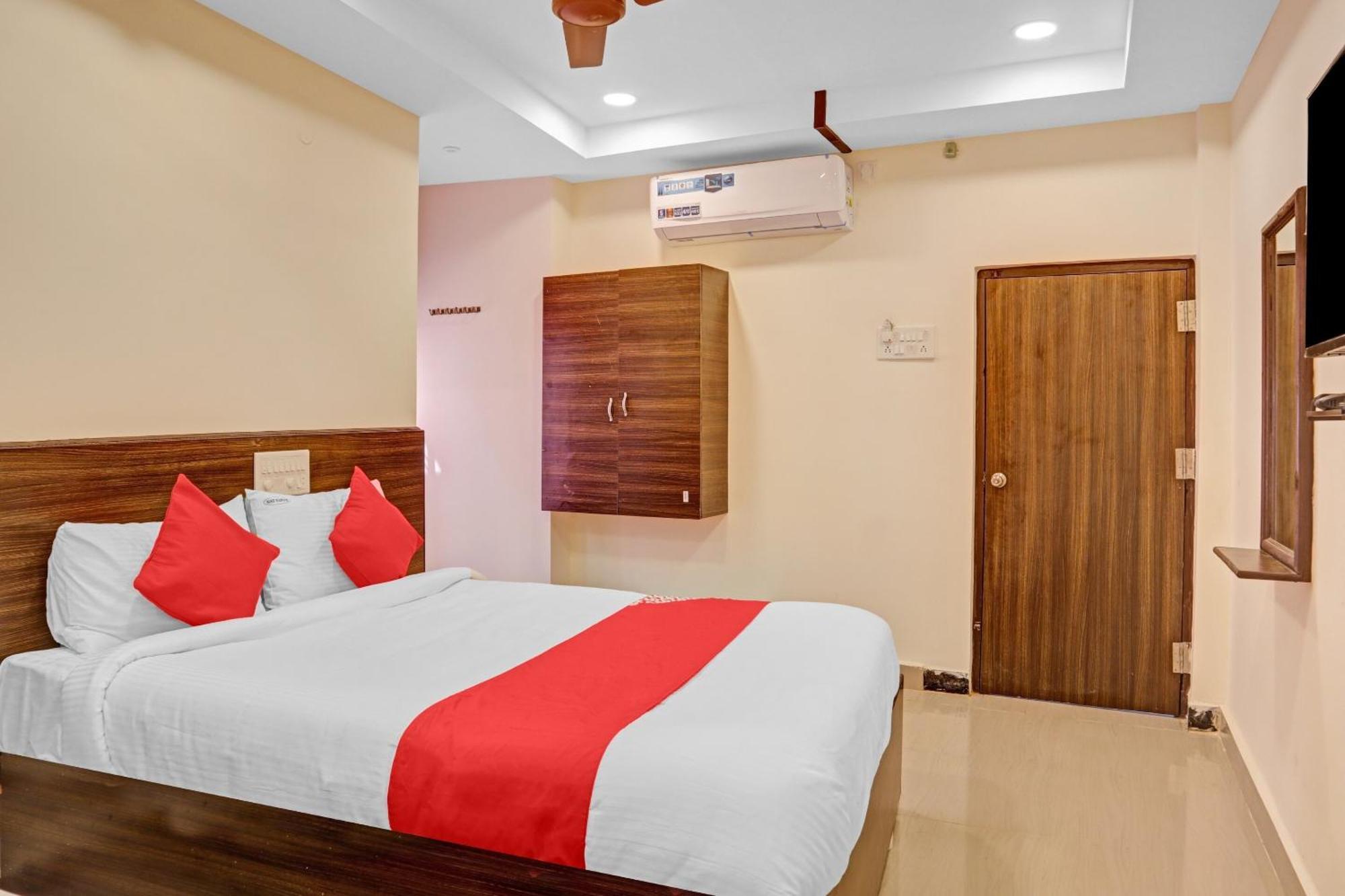 Super Hotel O Ramya Inn Warangal Exterior photo